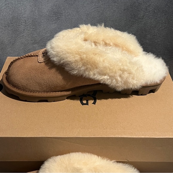 UGG Women’s Slippers Coquette Chestnut Size 8 US - Picture 2 of 10